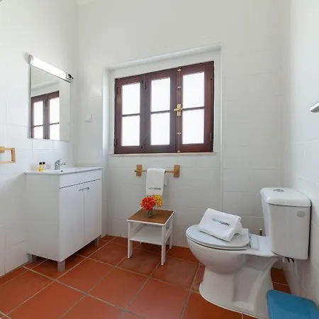 J - Casa Do Farol Guest house