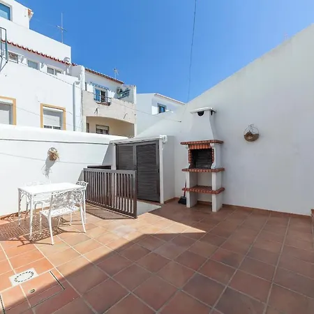 Πανσιόν J - Casa Do Farol Λάγος